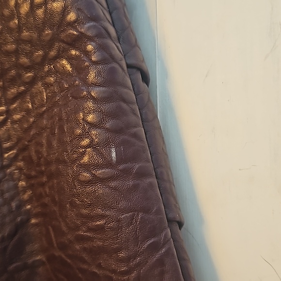 Jewell thirty-one Brown Plum snake embossed bag with removable shoulder strap - Picture 7 of 7